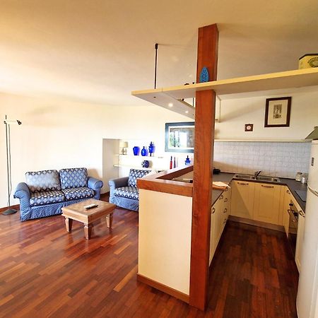 그리나노 Ht - Loft Al Castello Di Miramare Con Vista 아파트 외부 사진