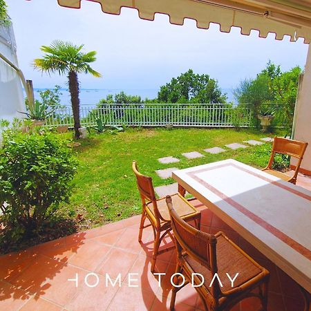 그리나노 Ht - Loft Al Castello Di Miramare Con Vista 아파트 외부 사진